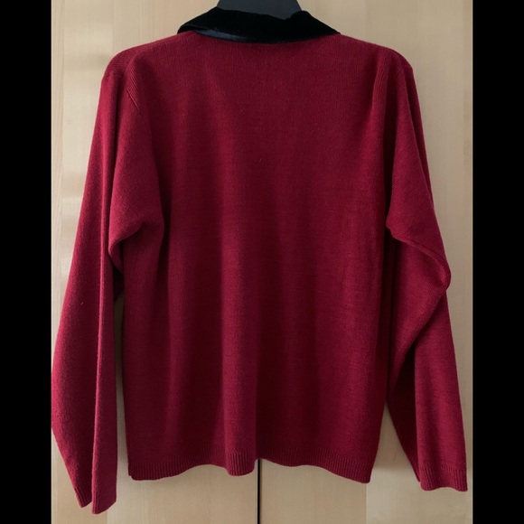 Red button down cardigan with velvet M EUC - Picture 4 of 5